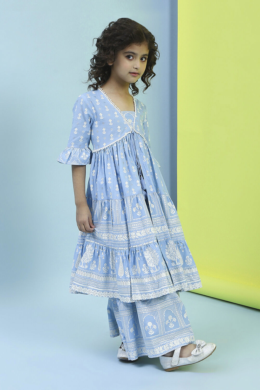 Powder Blue Cotton Tiered Kurta Set image number 5