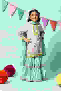 Green Cotton Straight Kurta Garara Suit Set image number 6