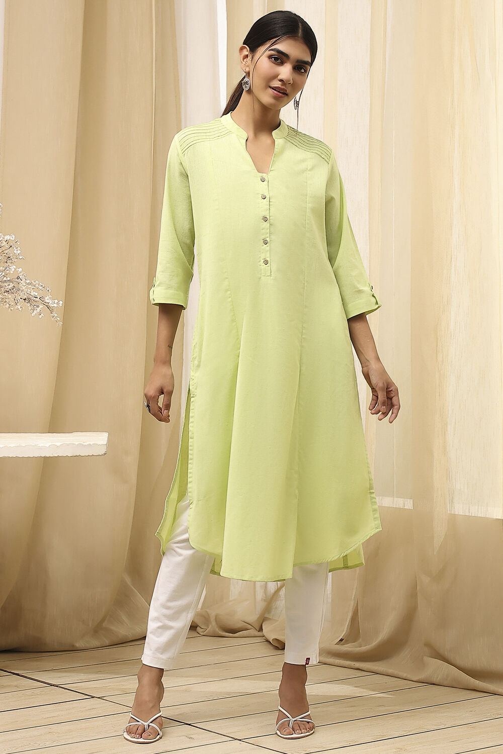 Black Cotton Blend Solid Straight Kurta image number 5