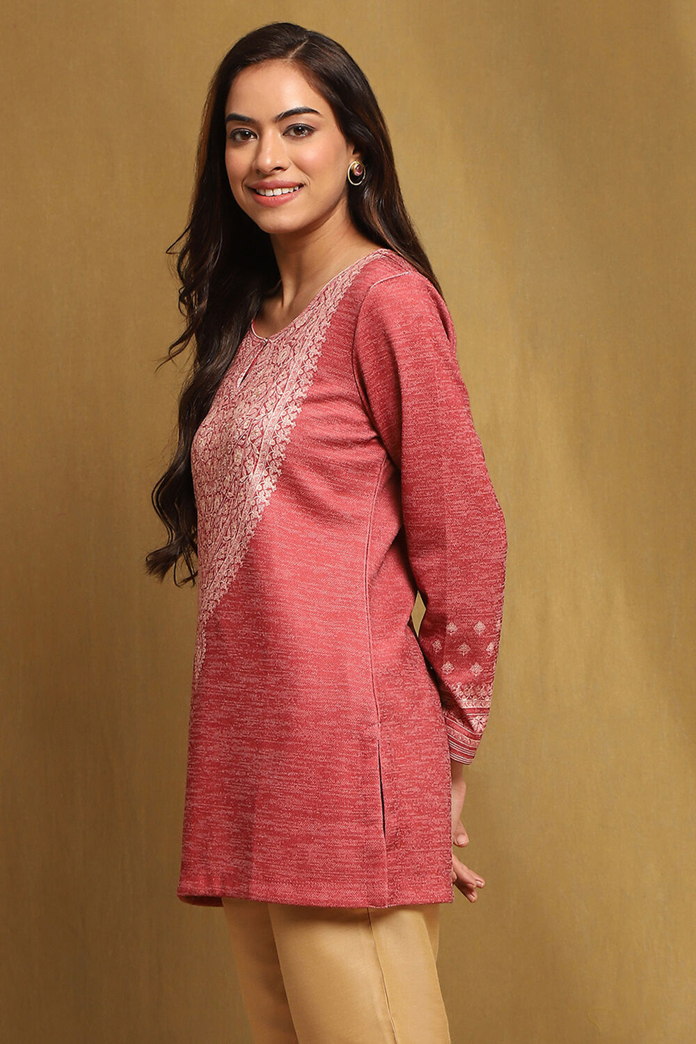 Maroon Polyester Blend Straight Short Kurti image number 2