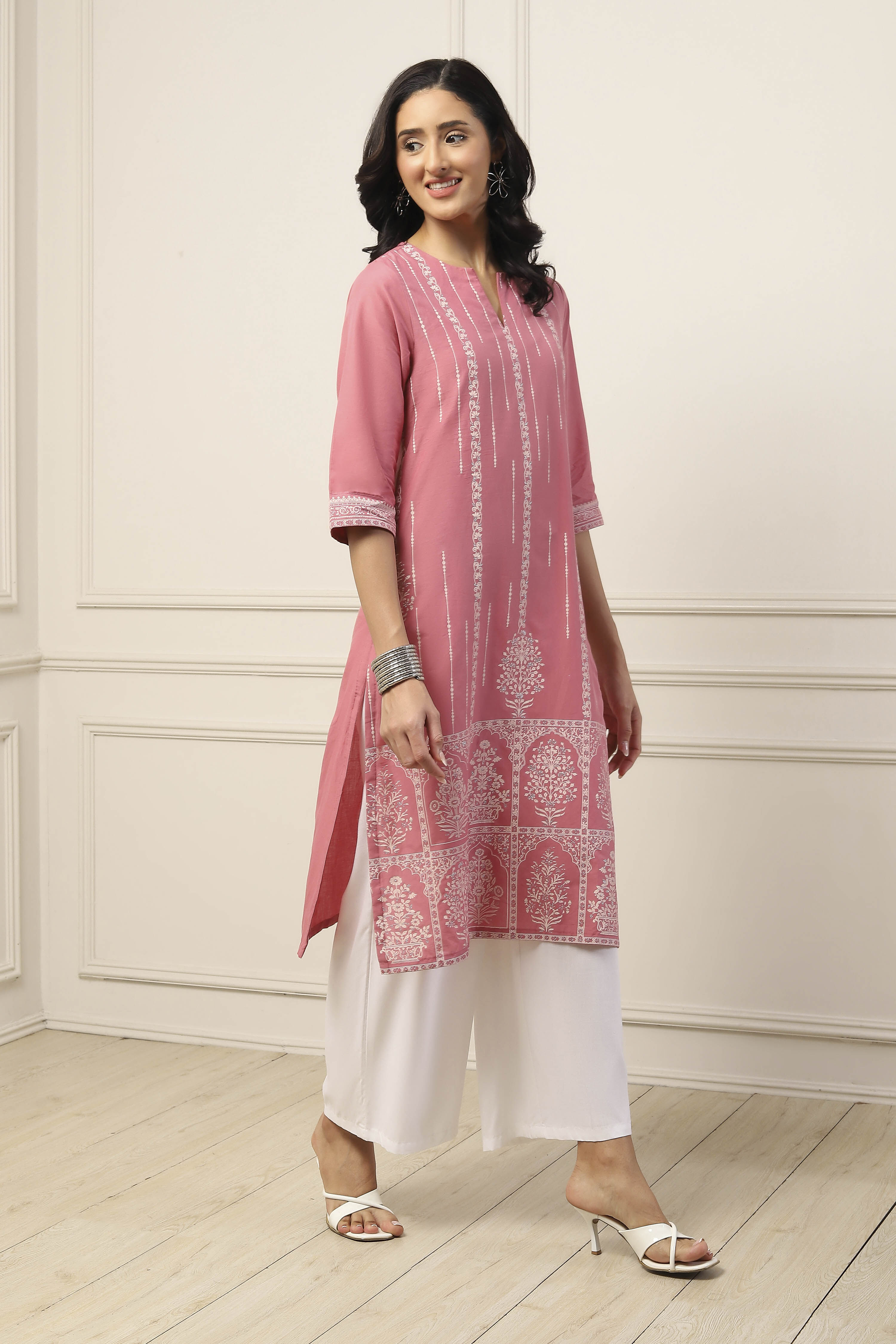 Pink Cotton Straight Kurta image number 4