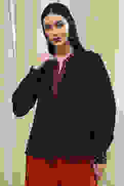 Black Solid Straight Top image number 5