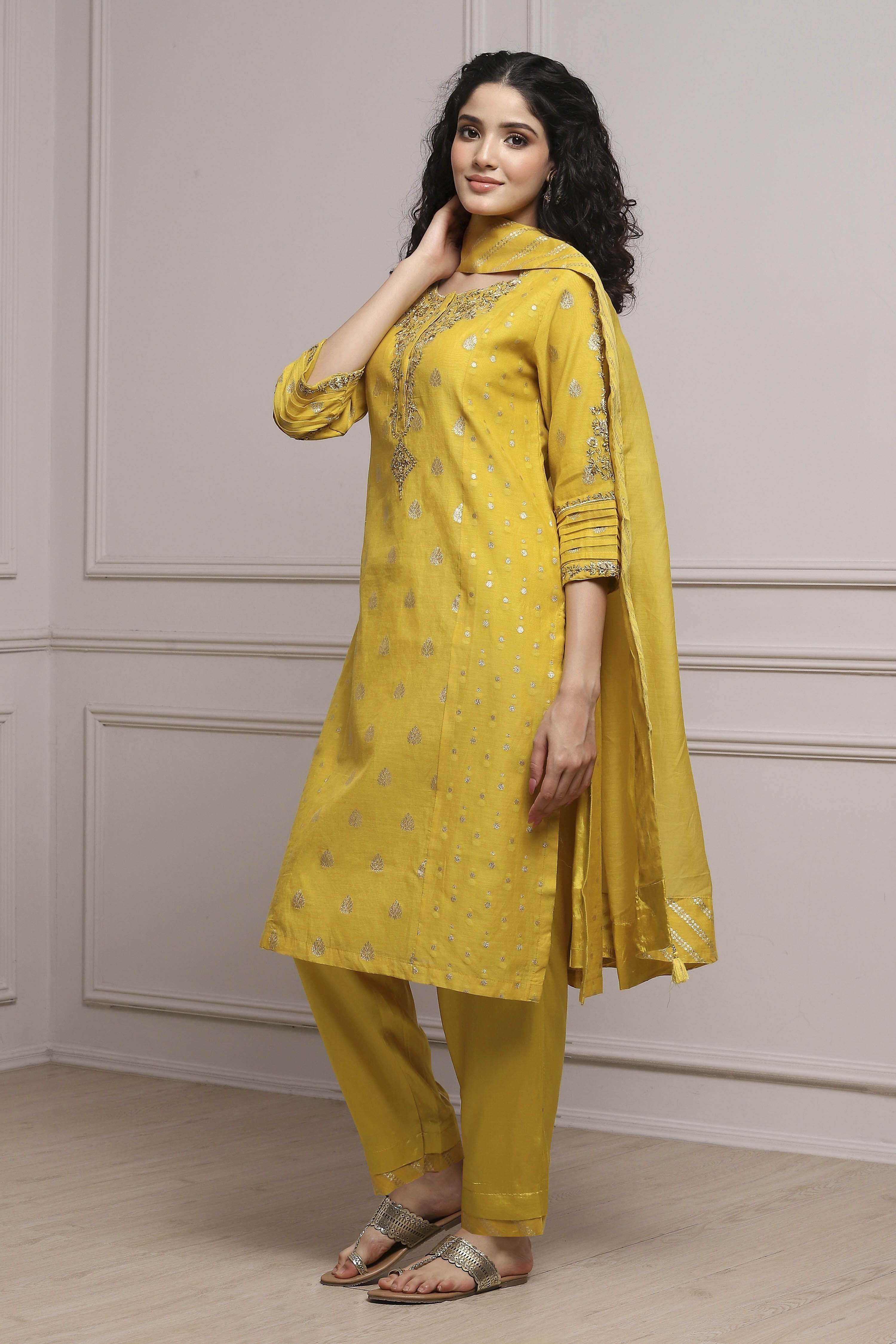 Lime Cotton Blend Printed Straight Suit Set image number 3
