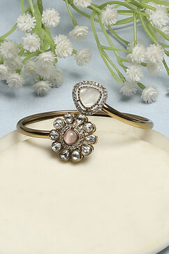 Light Pink Brass Bracelet image number 0