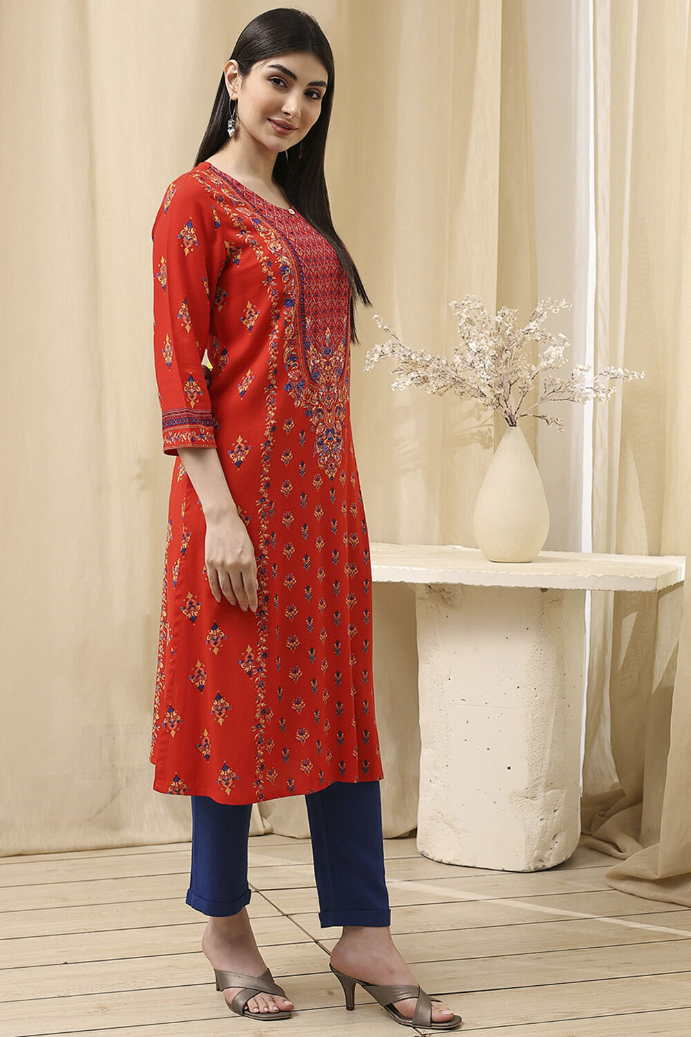 Red Printed Straight Kurta image number 3