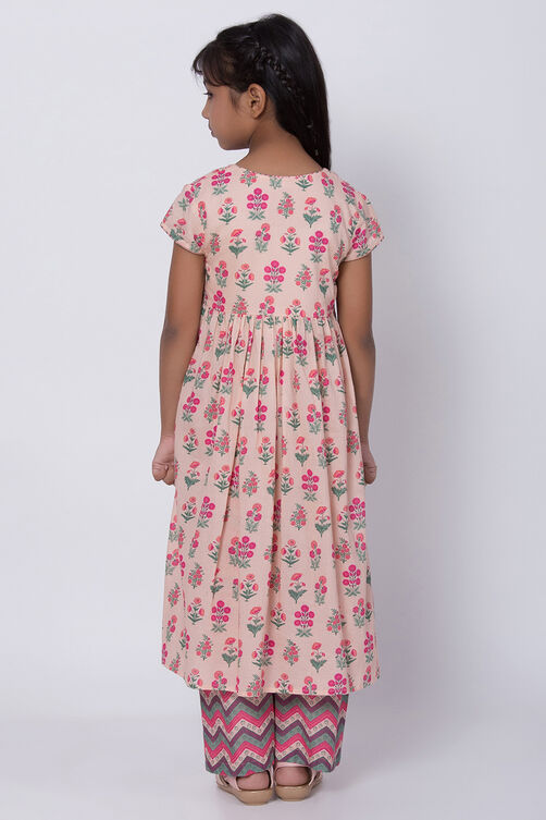Peach Cotton Flared Straight Kurta Palazzo Suit Set image number 4