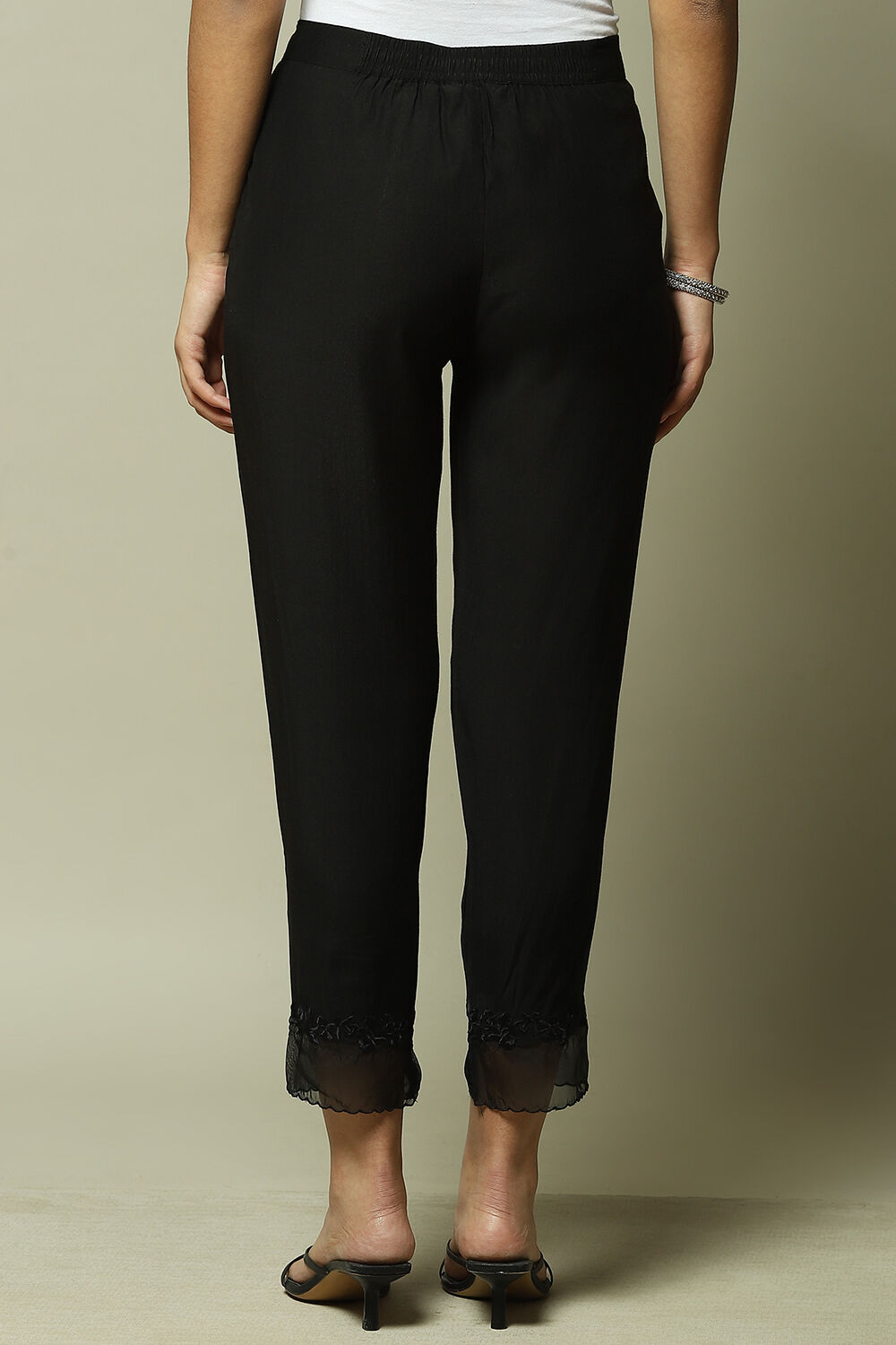 Black Cotton Blend Yarndyed Pants image number 4