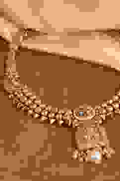 White Alloy Necklace Set image number 0