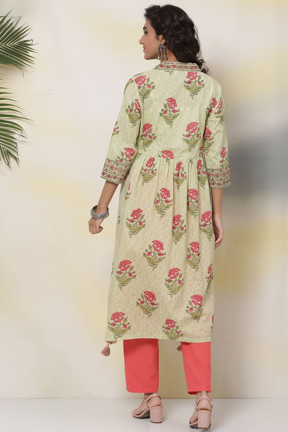Green Cotton Flared Printed Kurta image number 4