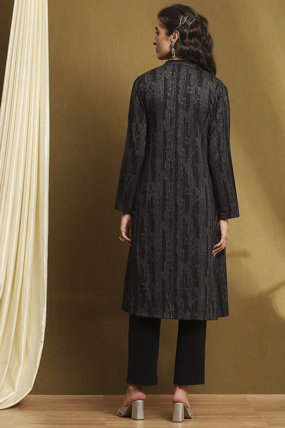 Black Polyester Straight Kurta Pants Set image number 4