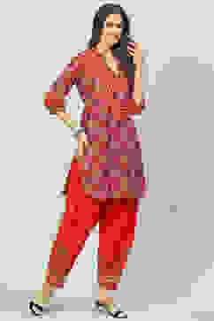 Red Cotton Straight Kurta Salwar Pant Suit Set image number 3