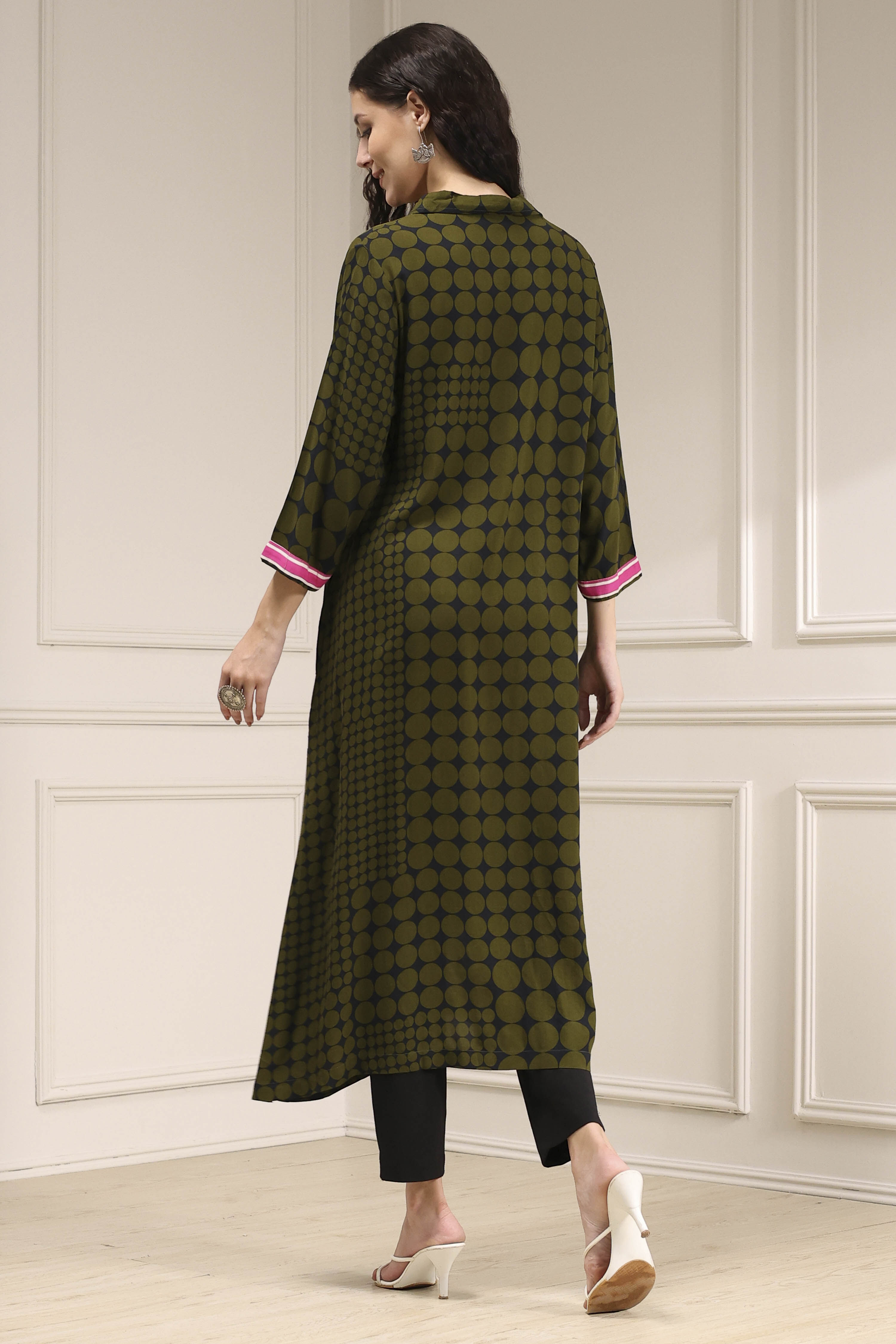 Olive Green Printed Straight Kurta image number 4