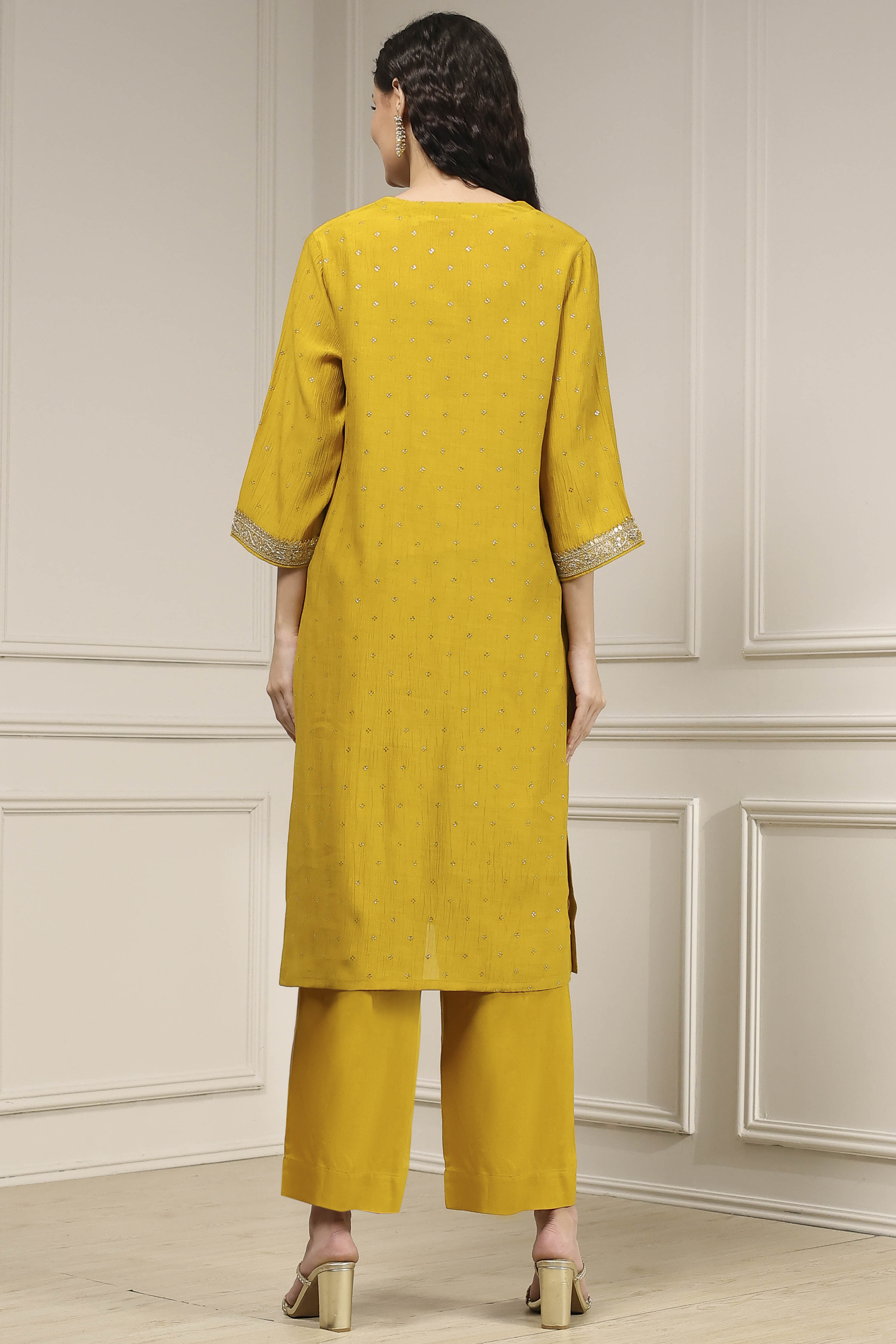 Yellow Metallic Pattern Straight Kurta image number 4
