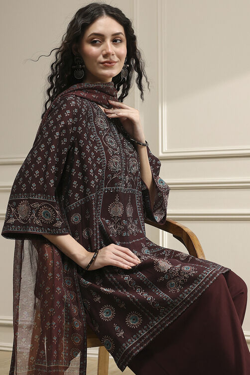Brown Printed Straight Suit Set image number 7