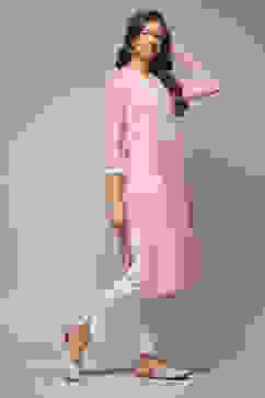Pink Cotton Straight Embroidered Kurta image number 4