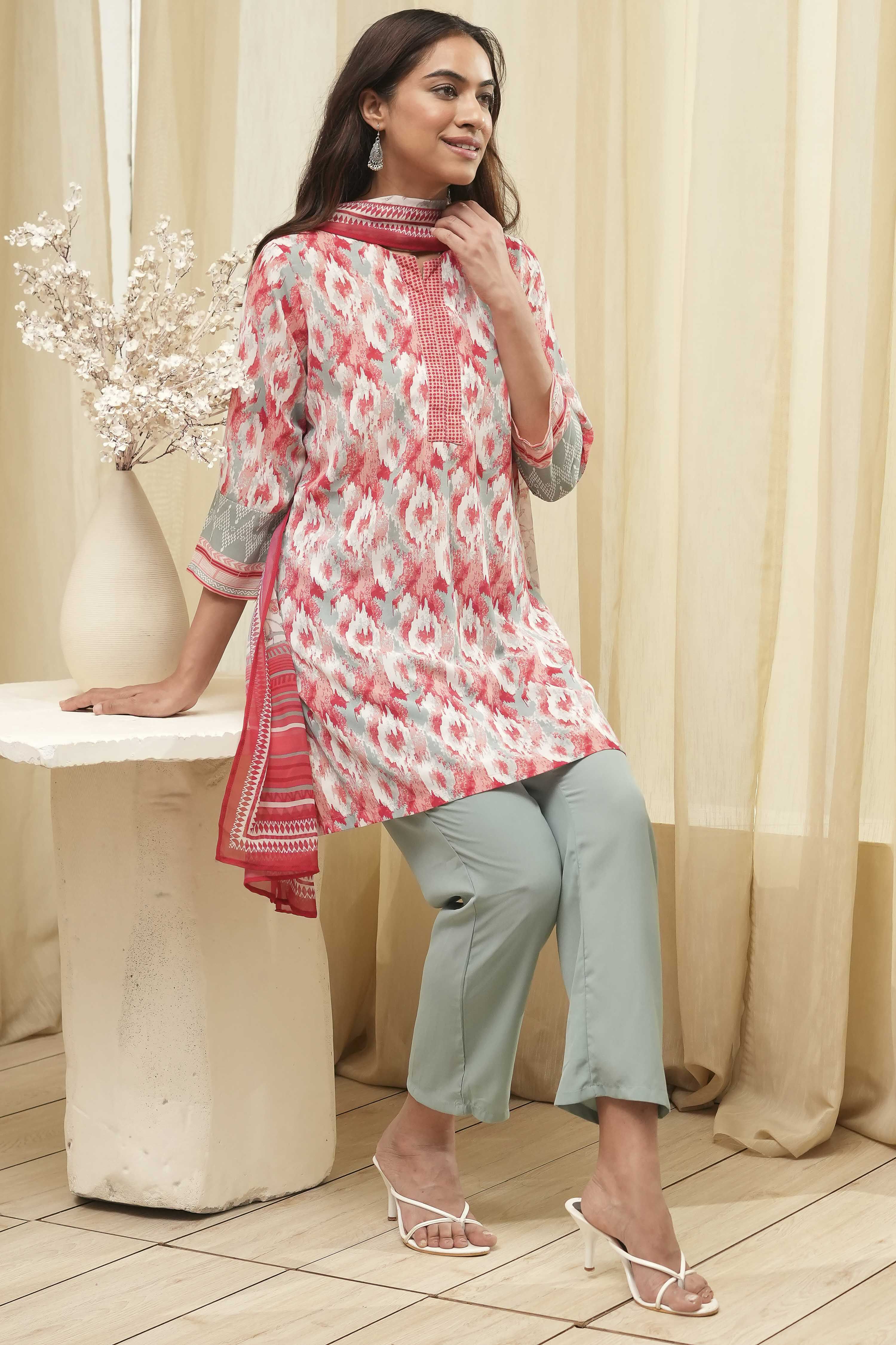 Off White Art Silk Straight Kurta Pant Suit Set image number 0