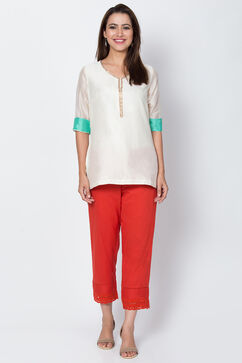 Red Cotton Solid Pant image number 4