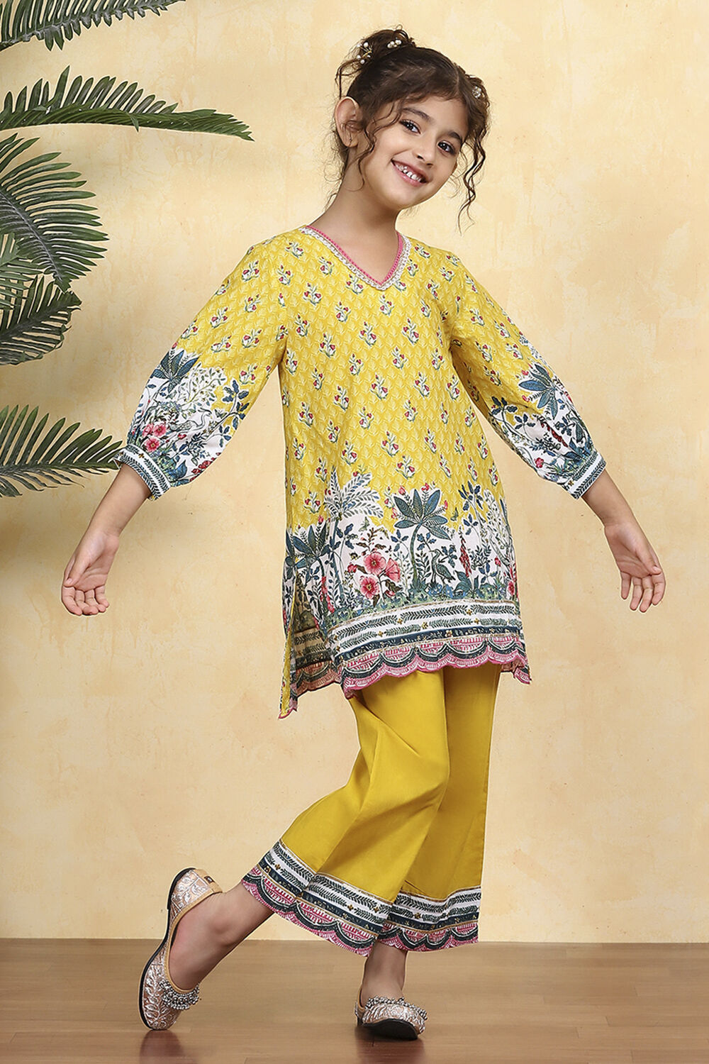 Yellow Cotton Printed A-Line Kurta Pants Set image number 5