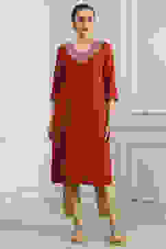 Red Solid Straight Kurta image number 5