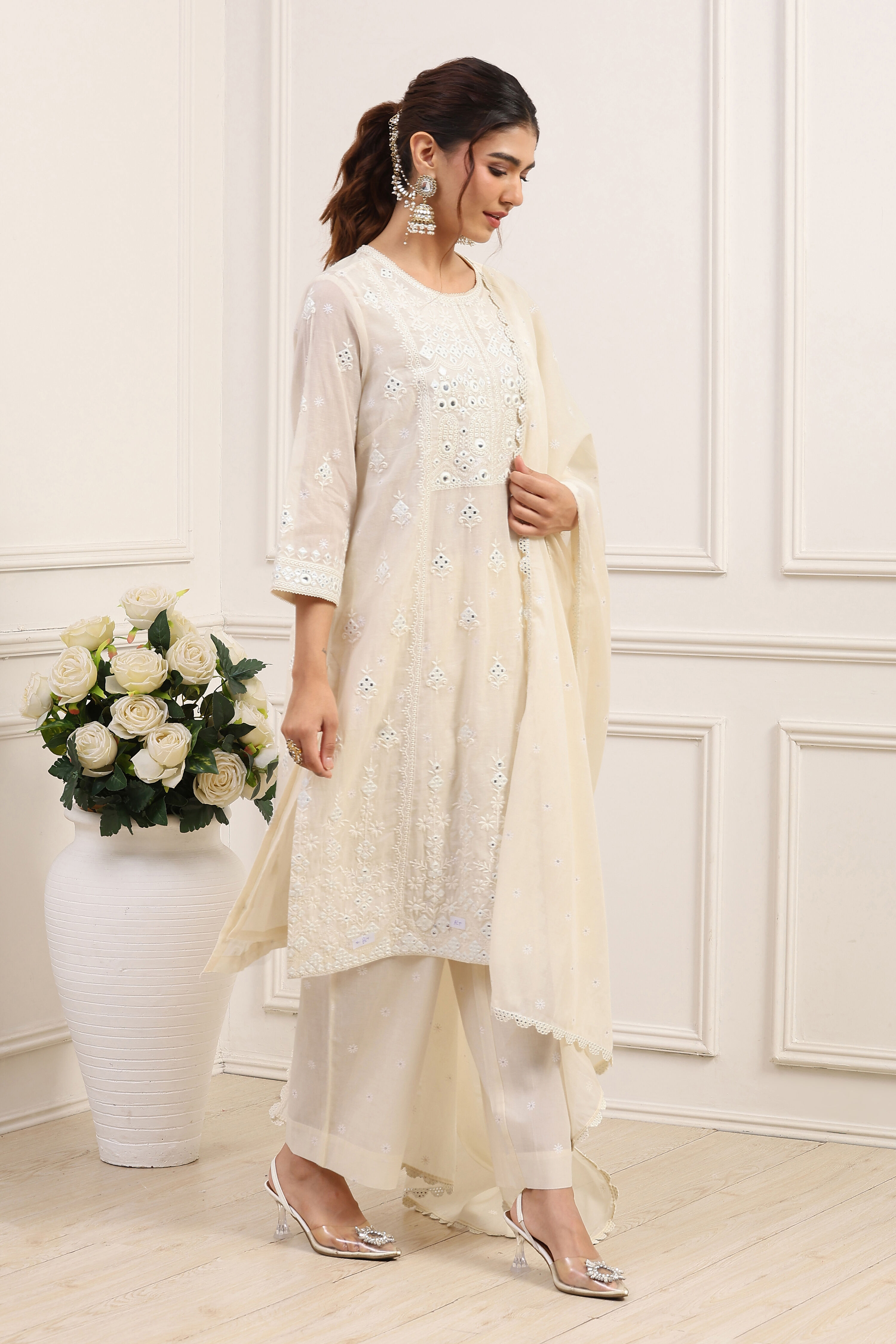 Off-White Cotton Embroidered Straight Suit Set image number 5