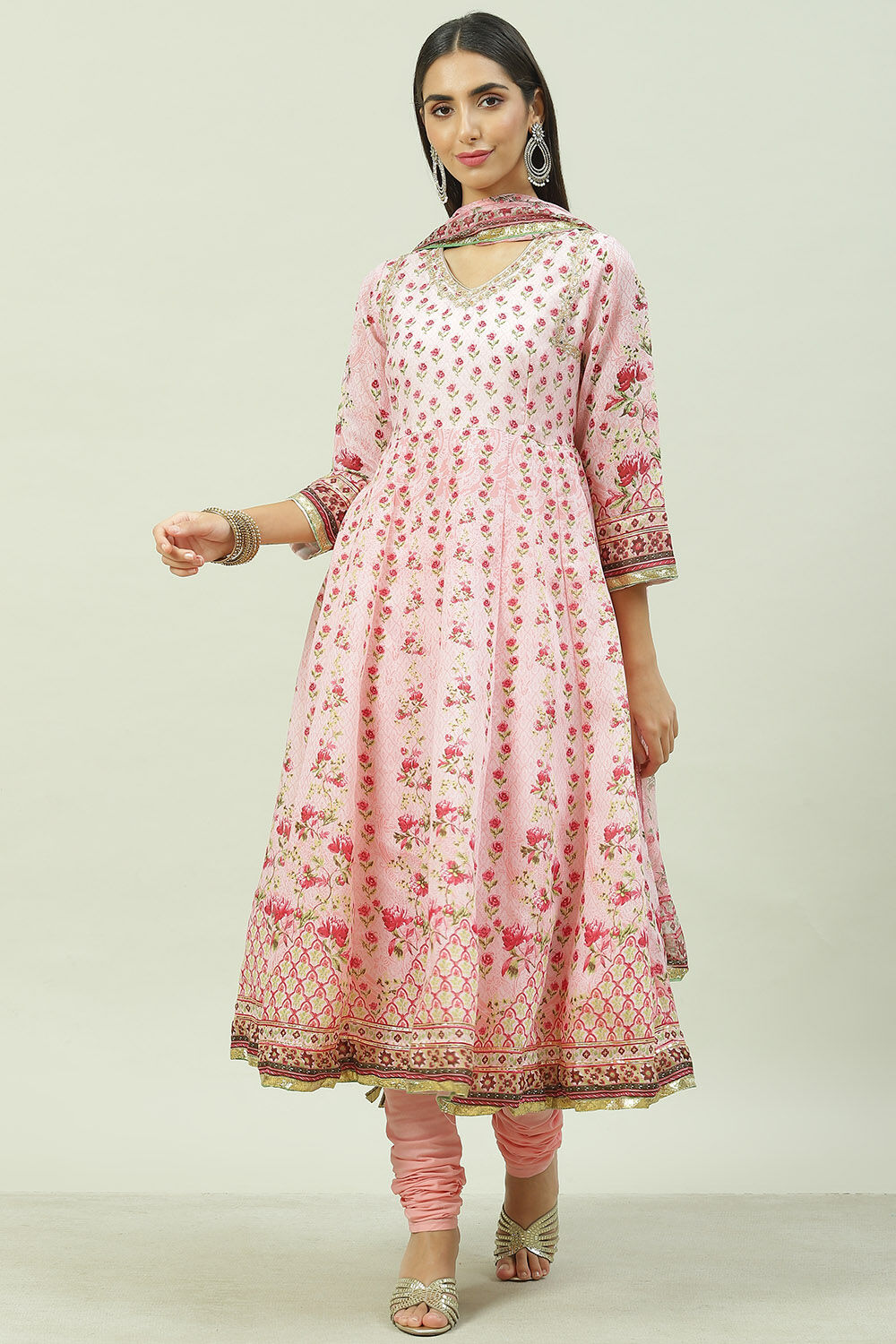 Yellow Straight Kurta Churidar Suit Set image number 5