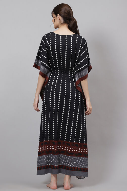 Black Straight Cotton Printed Sleepwear image number 5