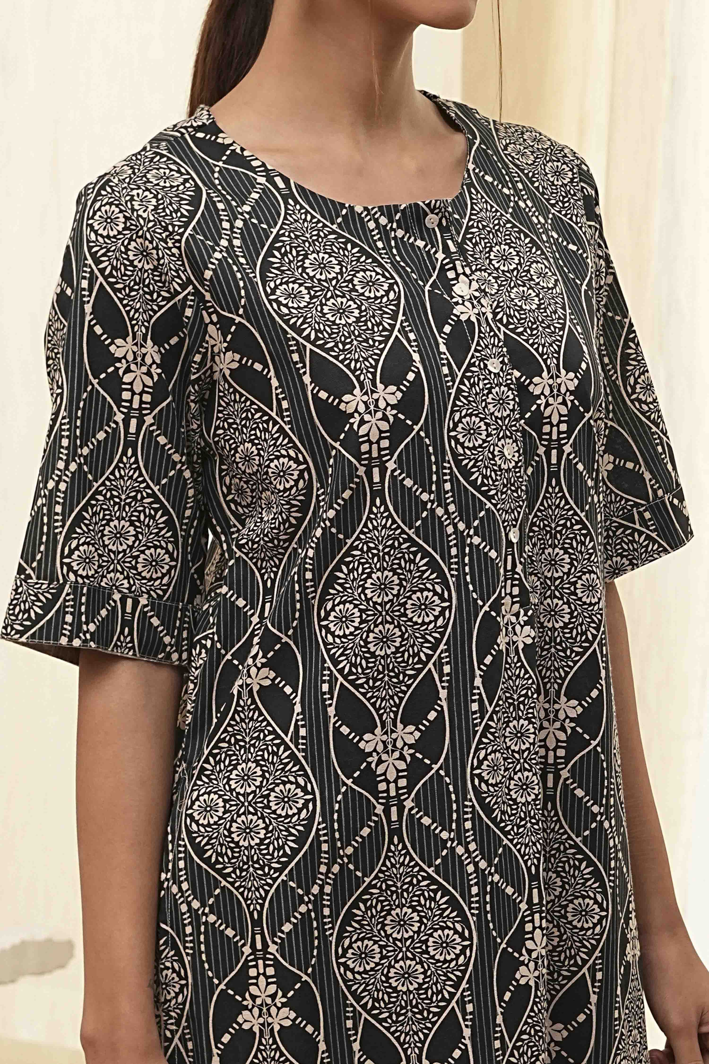 Black and Beige Printed Straight Kurta Set image number 1