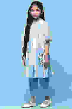 Blue Printed Cotton Kurta With Pants & Printed Scarf.  image number 4