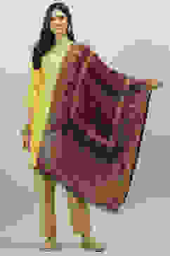 Maroon Acrylic Yarndyed Dupatta image number 0