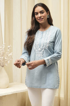 Blue Cotton Embroidered Straight Short Kurta image number 5