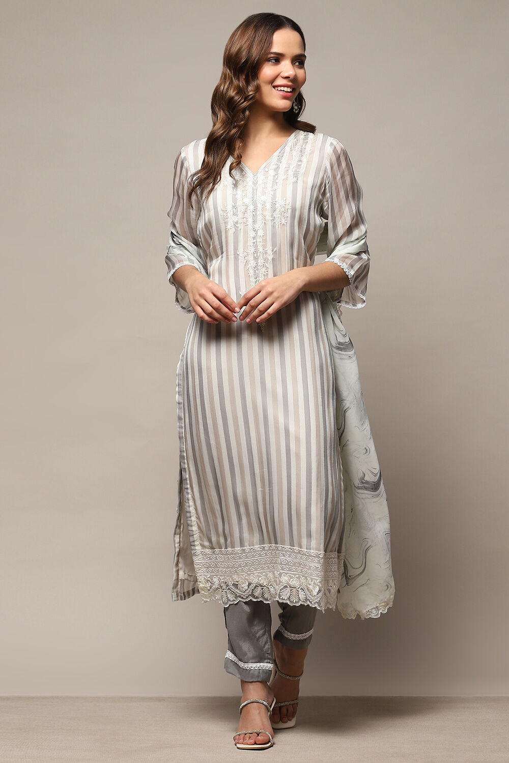 Grey Organza Unstitched Suit Set image number 8