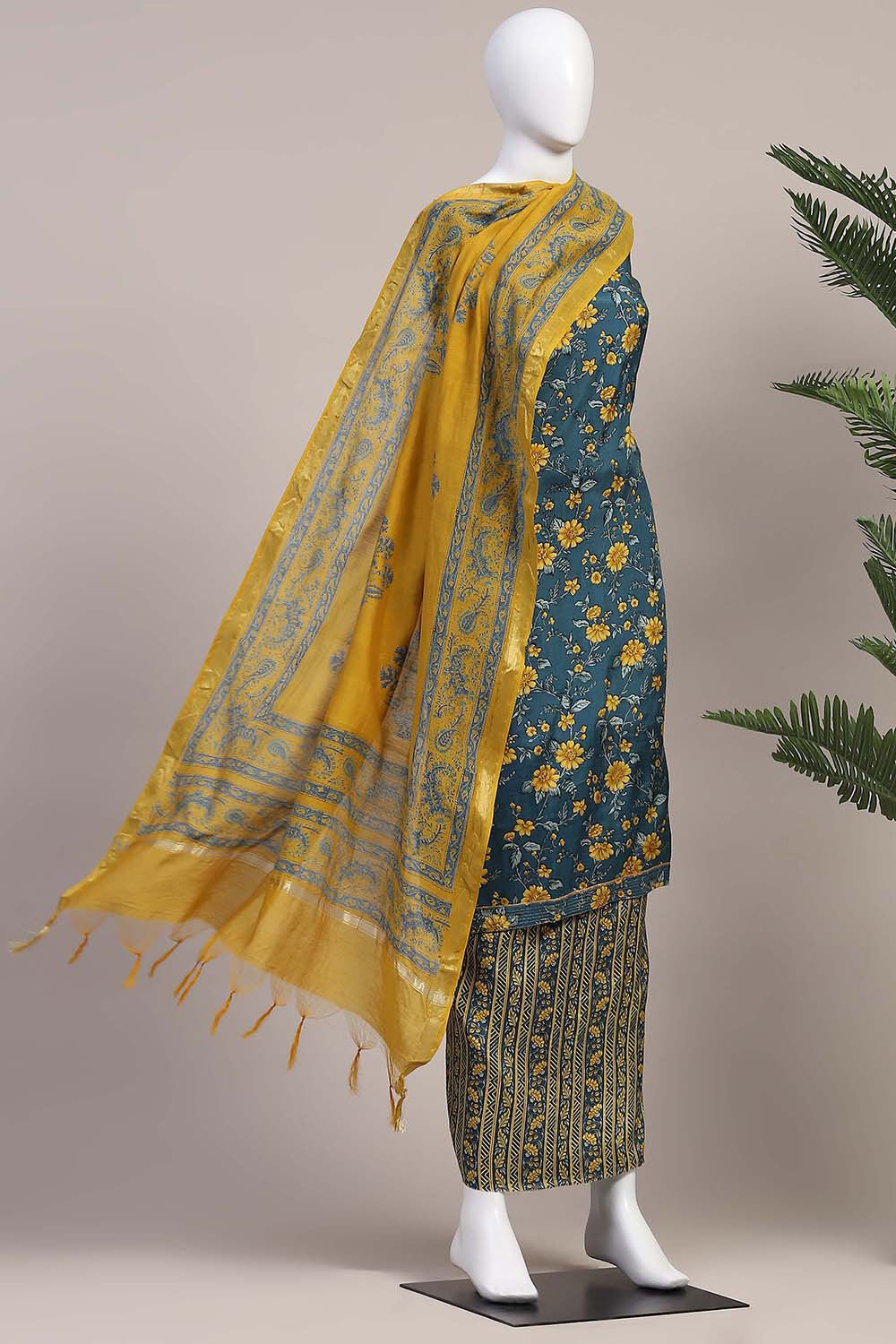 Blue Viscose Muslin Screen Print Unstitched Suit Set image number 4