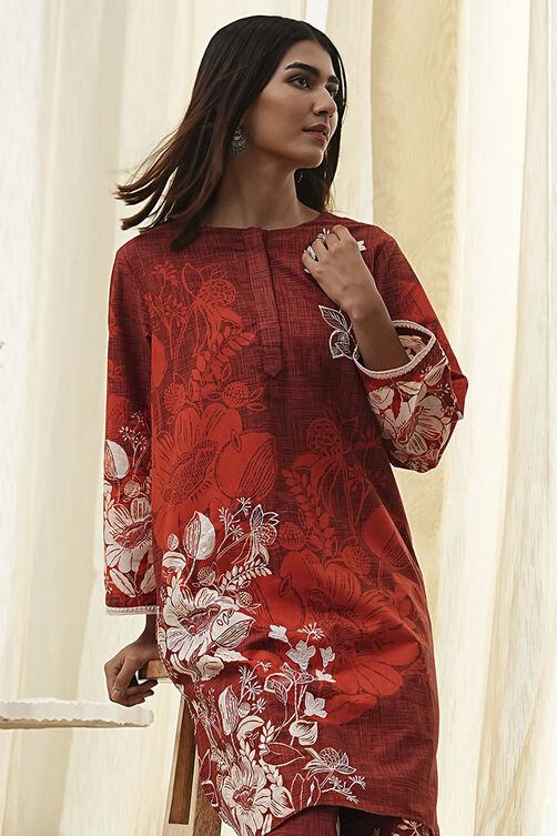 Rust Cotton Floral Straight Kurta Set image number 7