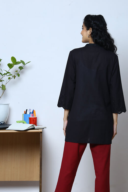 Black Cotton Flax Solid Kurti image number 5