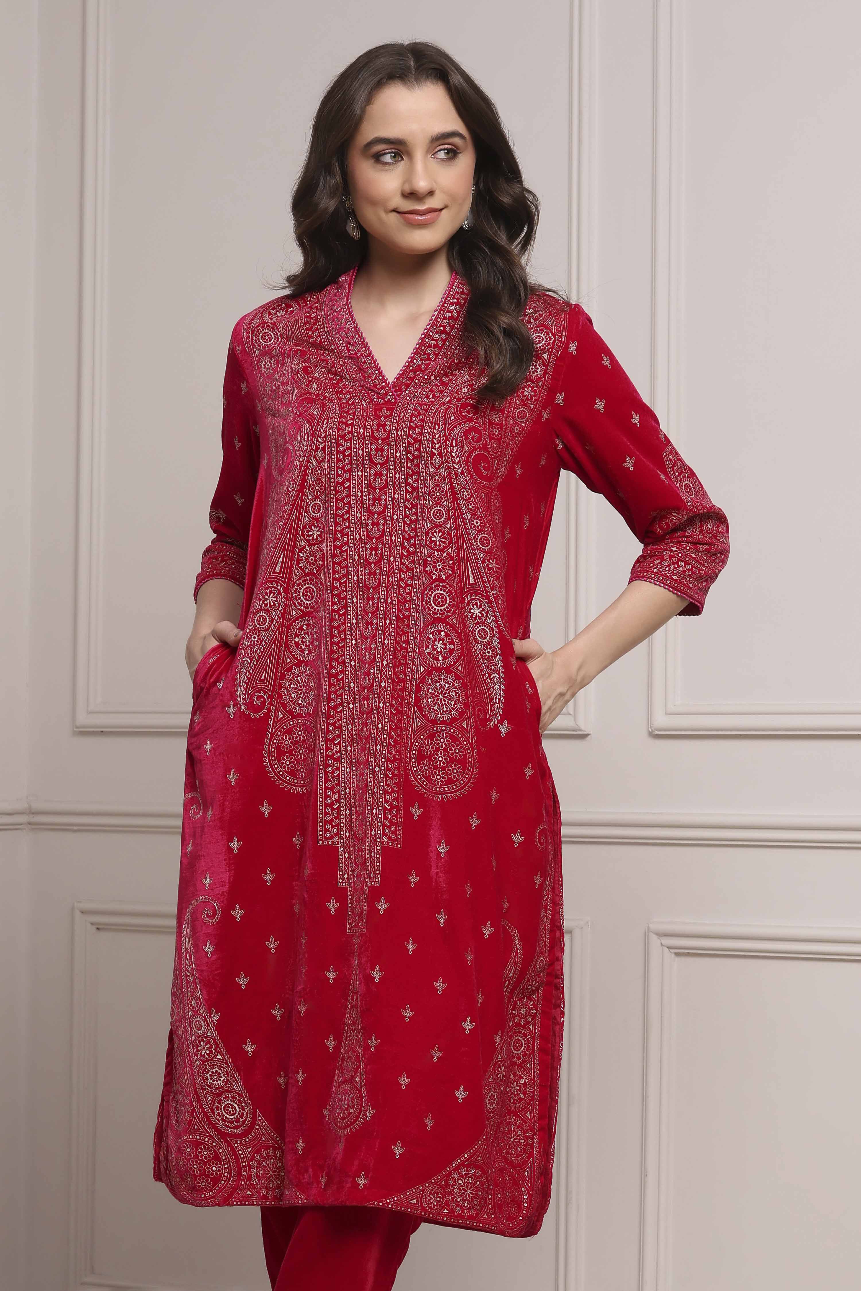 Pink Velvet Straight Winter Kurta Set image number 7