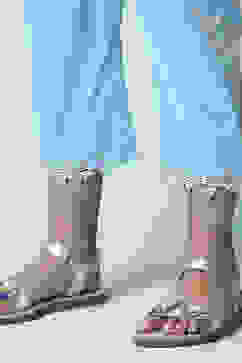 Blue Cotton Blend Capris image number 3