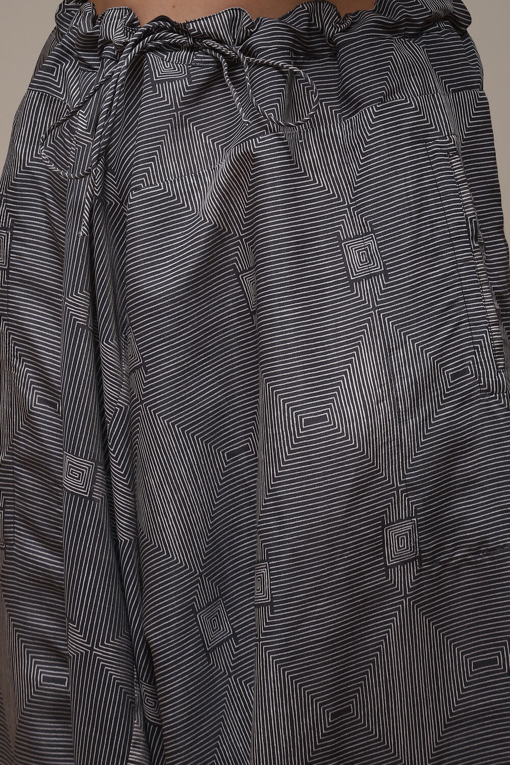 Marble Carbon Viscose Straight Printed 2 Piece Set image number 6