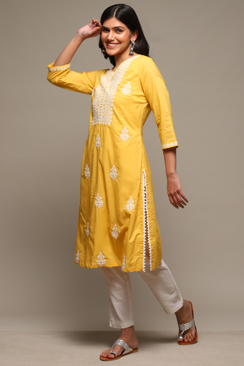 Sea Green Cotton Straight Embroidered Kurta image number 2