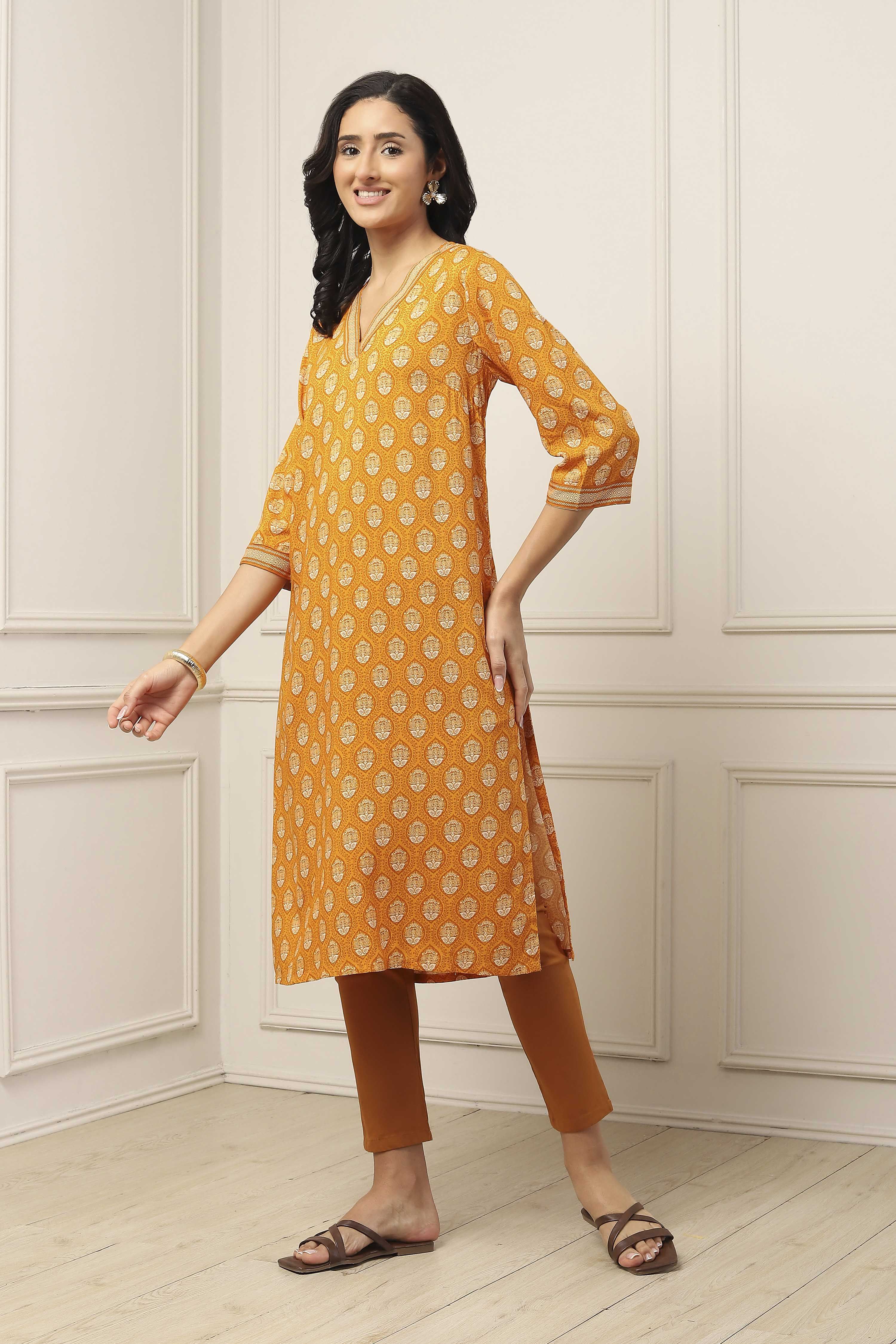 Yellow Viscose Rayon Printed Straight Kurta image number 2
