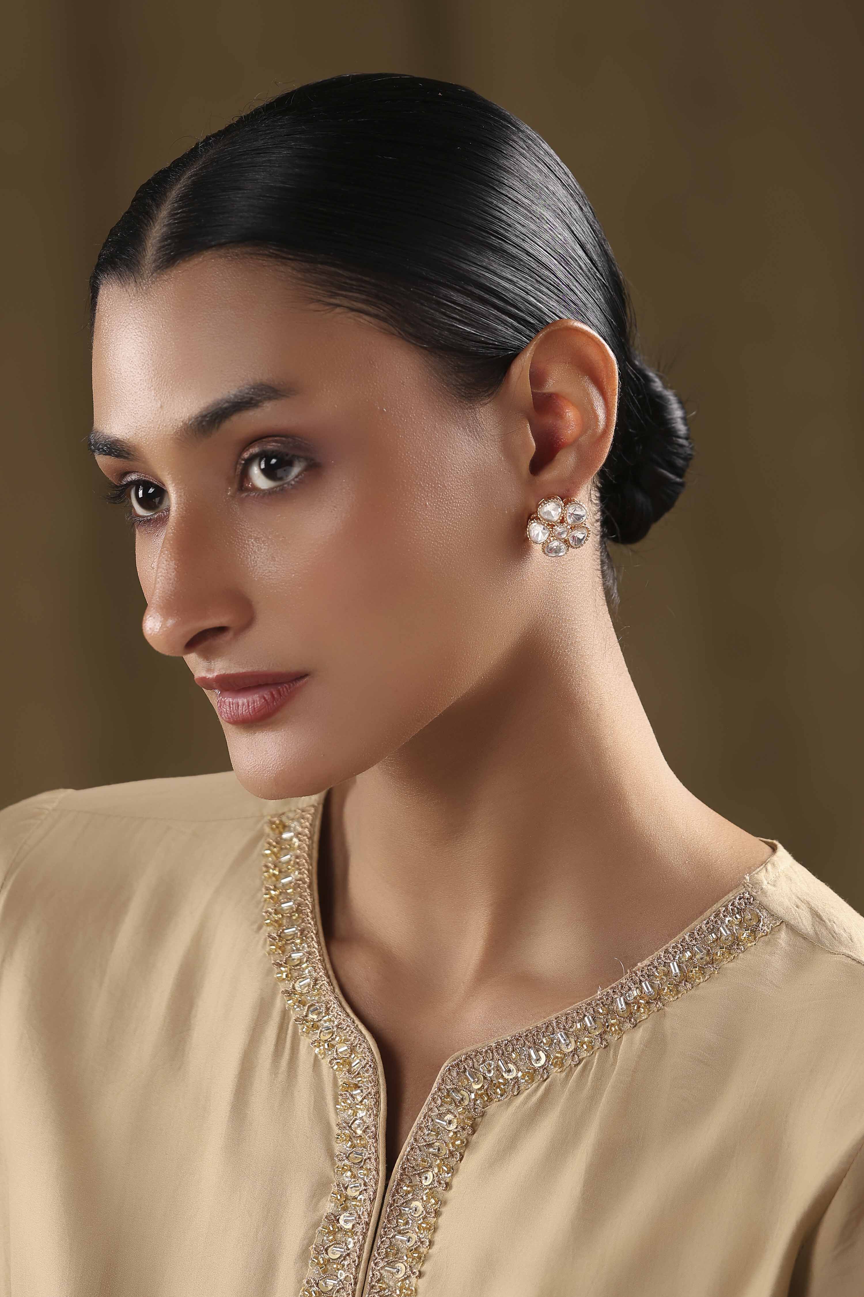 Gold Brass Studs image number 3