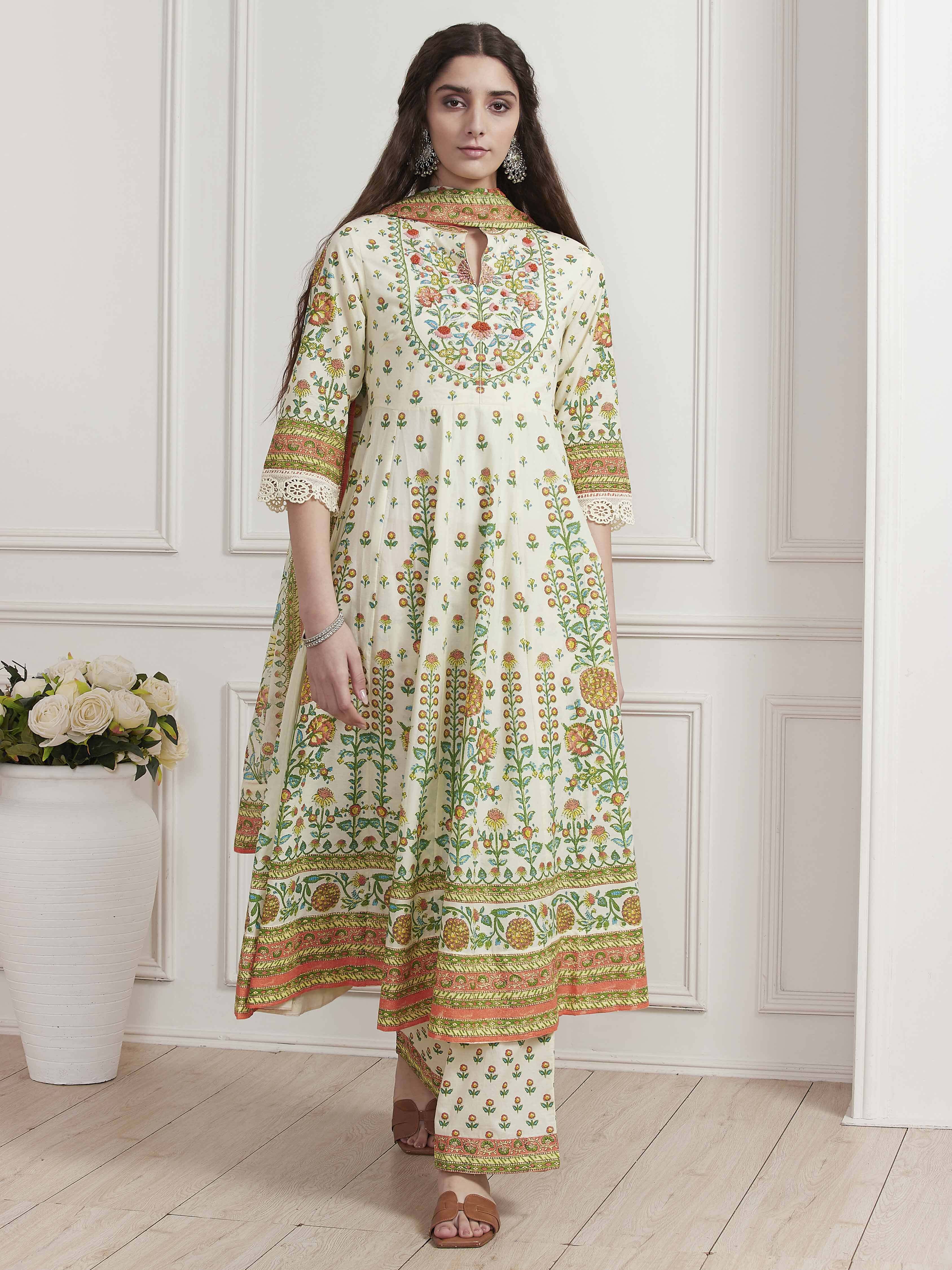 Cream-Toned Cotton Printed Kalidar Suit Set image number 6