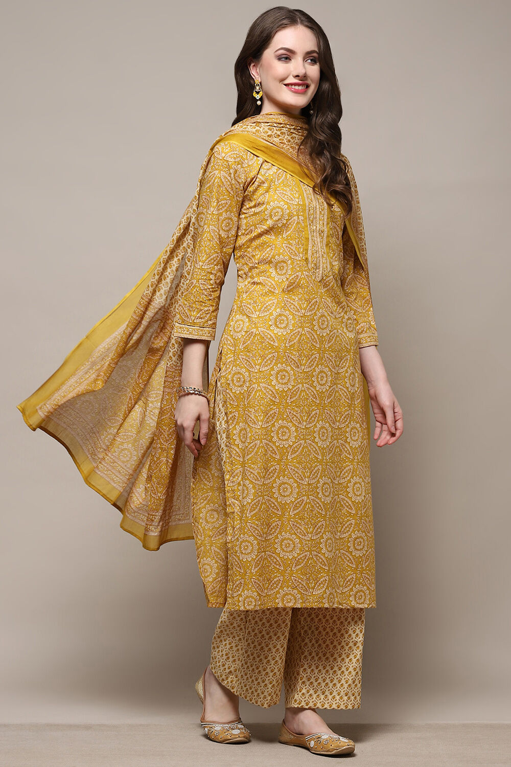 Blue Cotton Floral Screen Printed Unstitched Suit Set image number 7