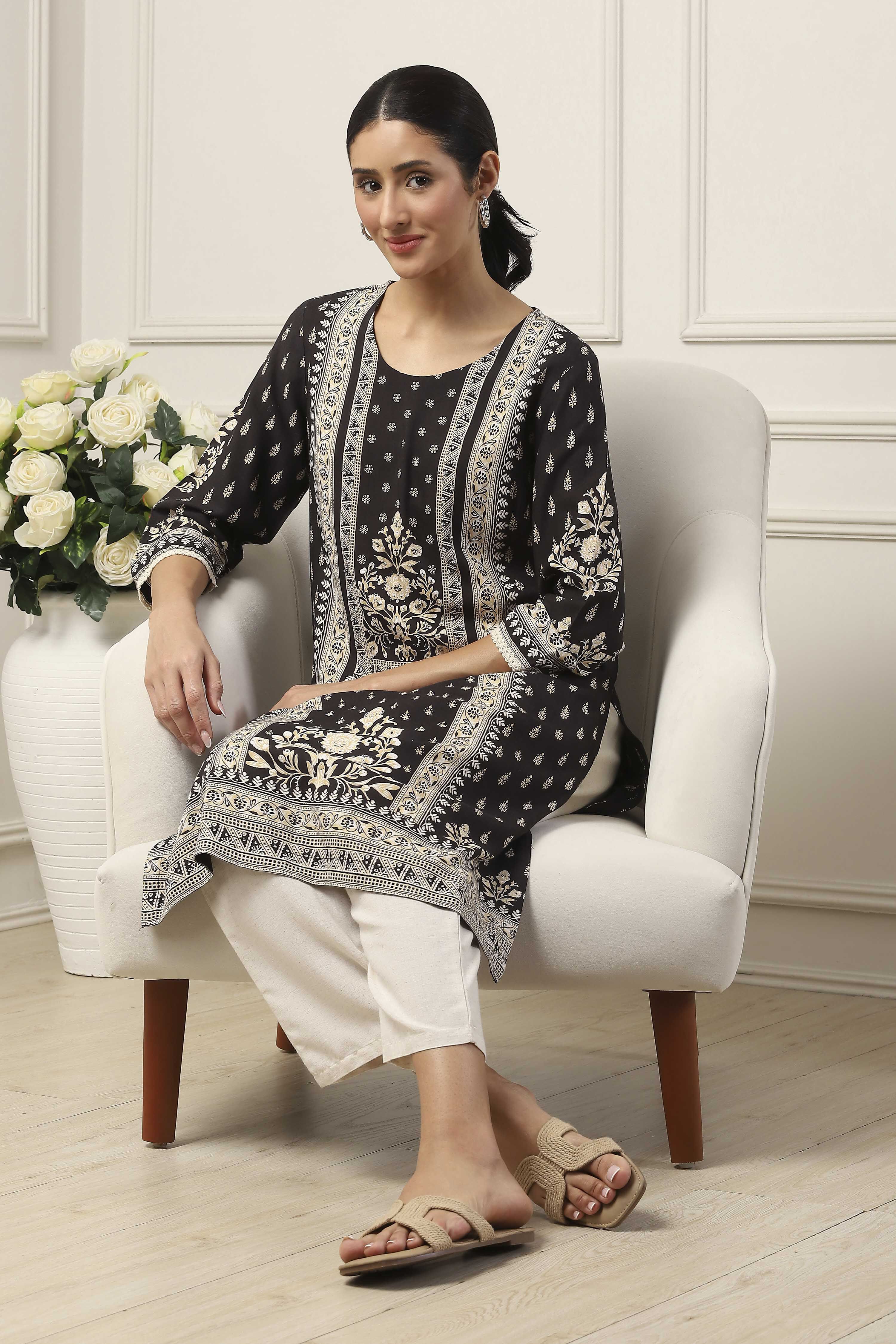 Black Viscose Rayon Ethnic Motif Printed Straight Kurta image number 0