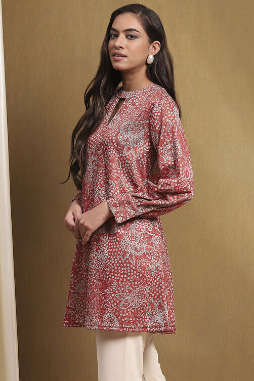 Red Knitted Block-Print Winter wear Short Kurta image number 2