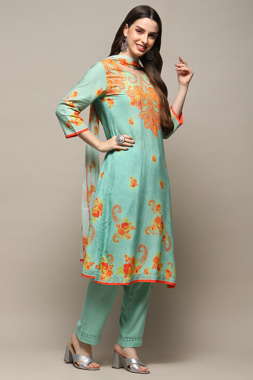 Sea Green Poly Chiffon Narrow Kurta Pant Suit Set image number 6