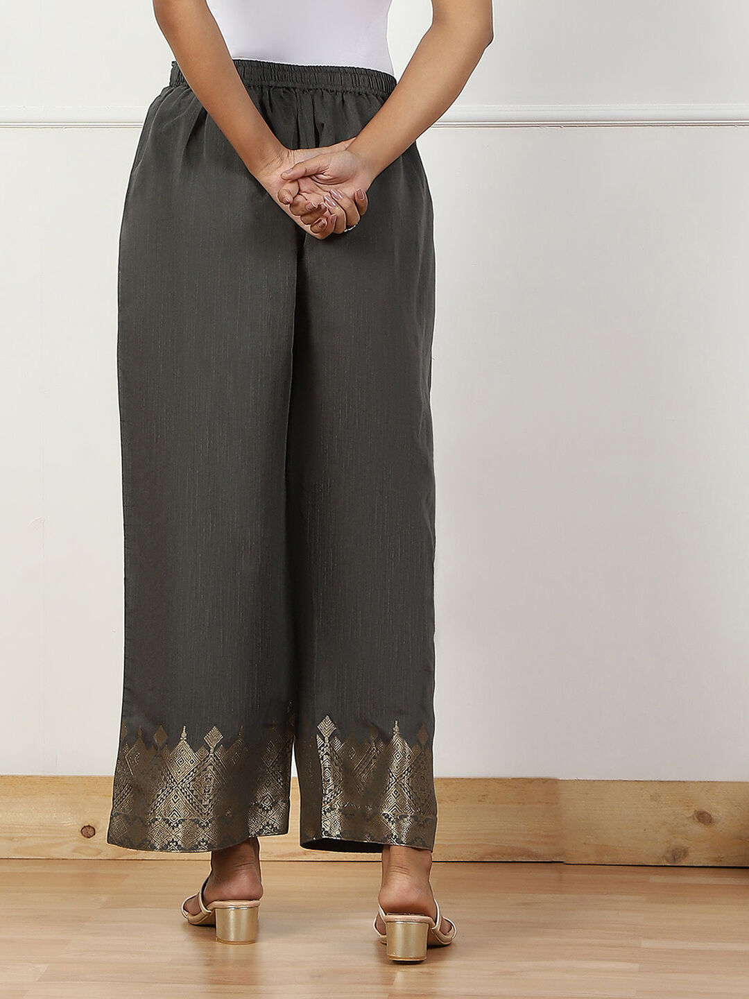 Blue Jacquard Solid Straight Palazzo Pants image number 5