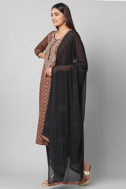 Black Satin Easy Stitch Suit Set image number 6