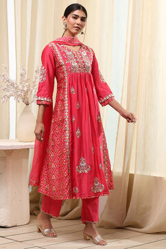 Coral-Red Silk Chanderi Gathered Suit Set image number 5