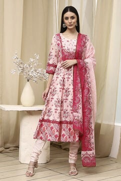 Light Pink Cotton Fitted Suit Set image number 6