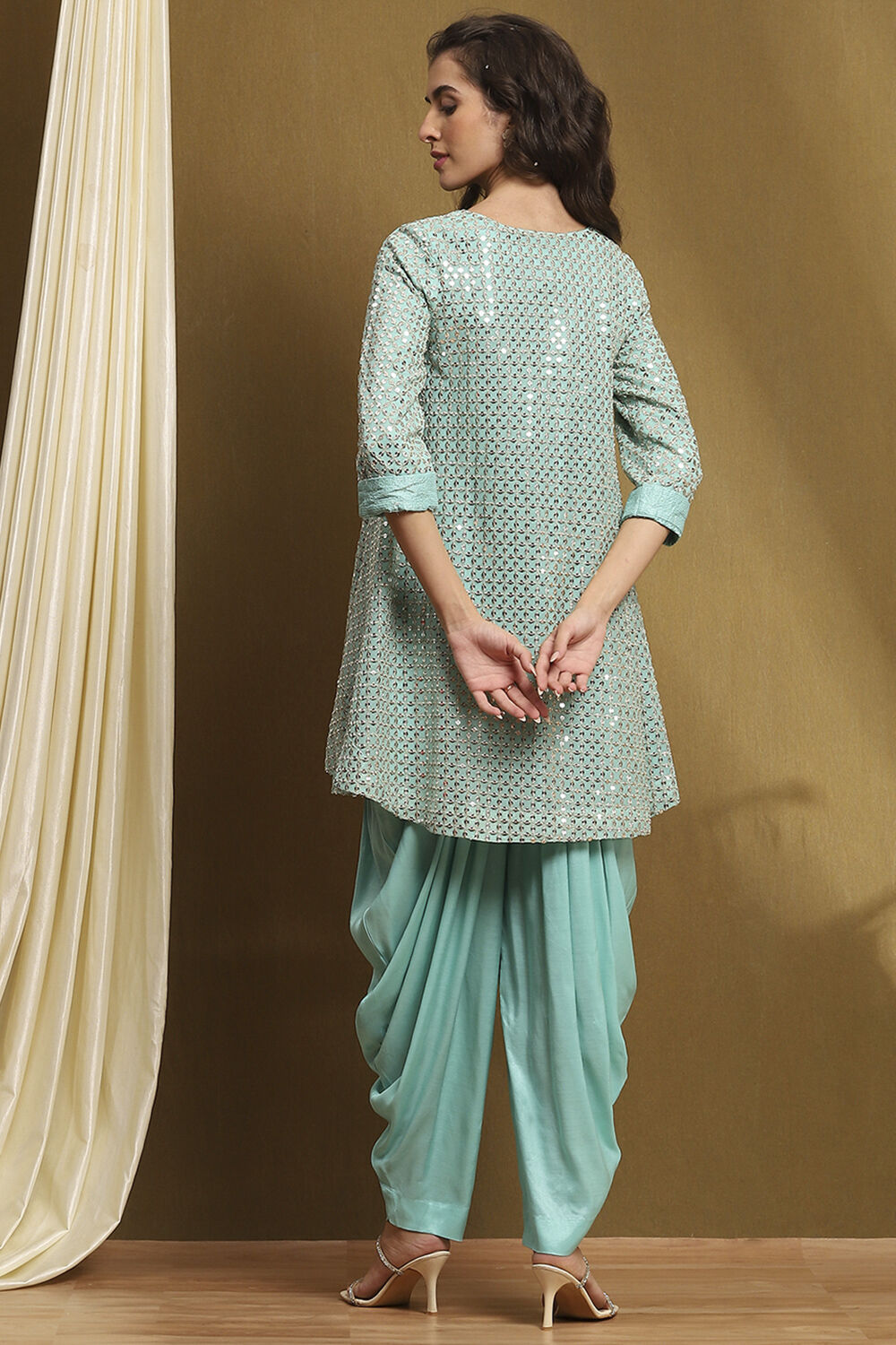 Aqua Blue Viscose Blend Embellished Asymmetric Kurta Set image number 4